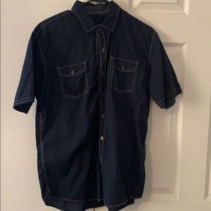 Men’s short sleeve button down